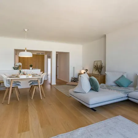 Seacarl - Stunning With Frontal Sea View